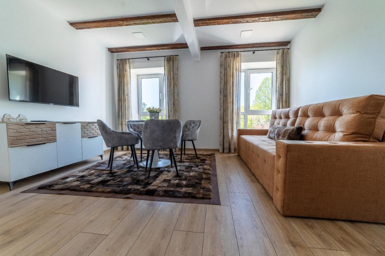 Apartamentai Muzika Šilutė Buitenkant foto