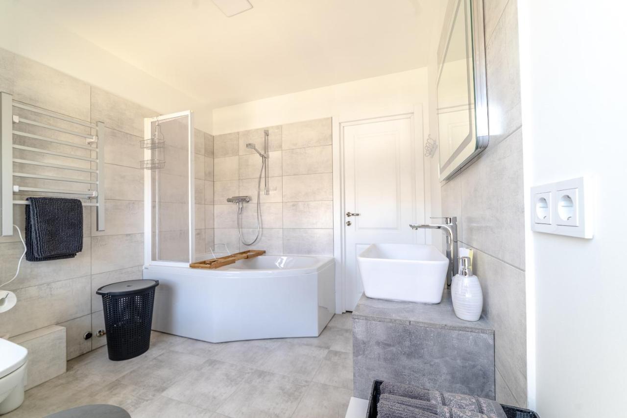 Apartamentai Muzika Šilutė Buitenkant foto